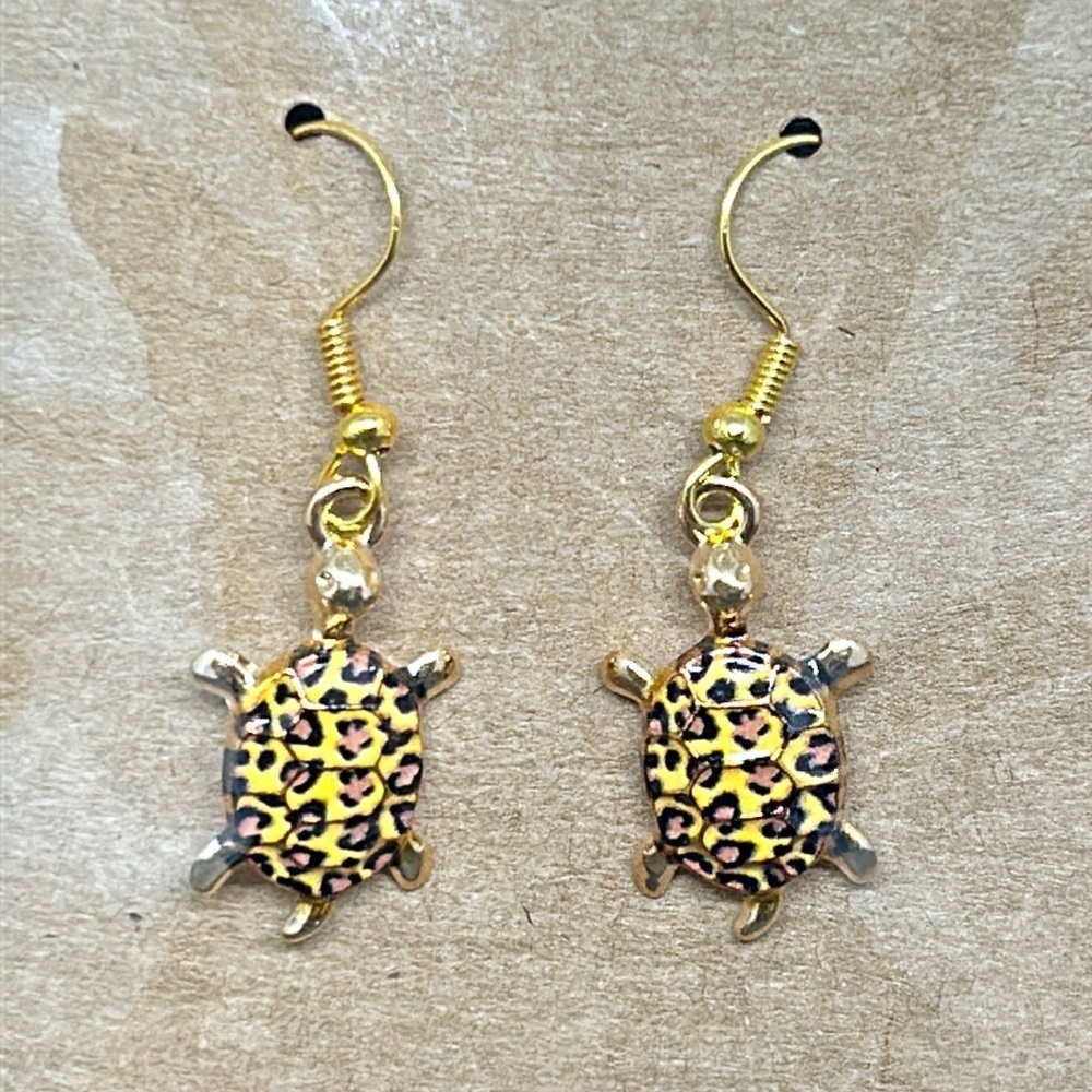 🔥🔥Turtle leopard print Earrings